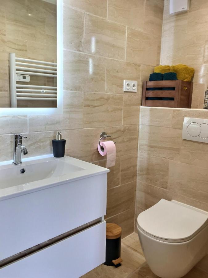 Bleu Lavande 1 - Appartement Cosy Ambiance Village Istres Exteriör bild