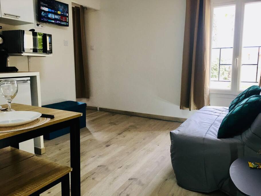 Bleu Lavande 1 - Appartement Cosy Ambiance Village Istres Exteriör bild
